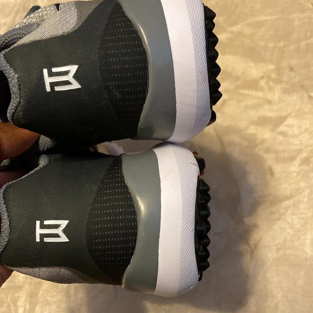 Nike excellent grey